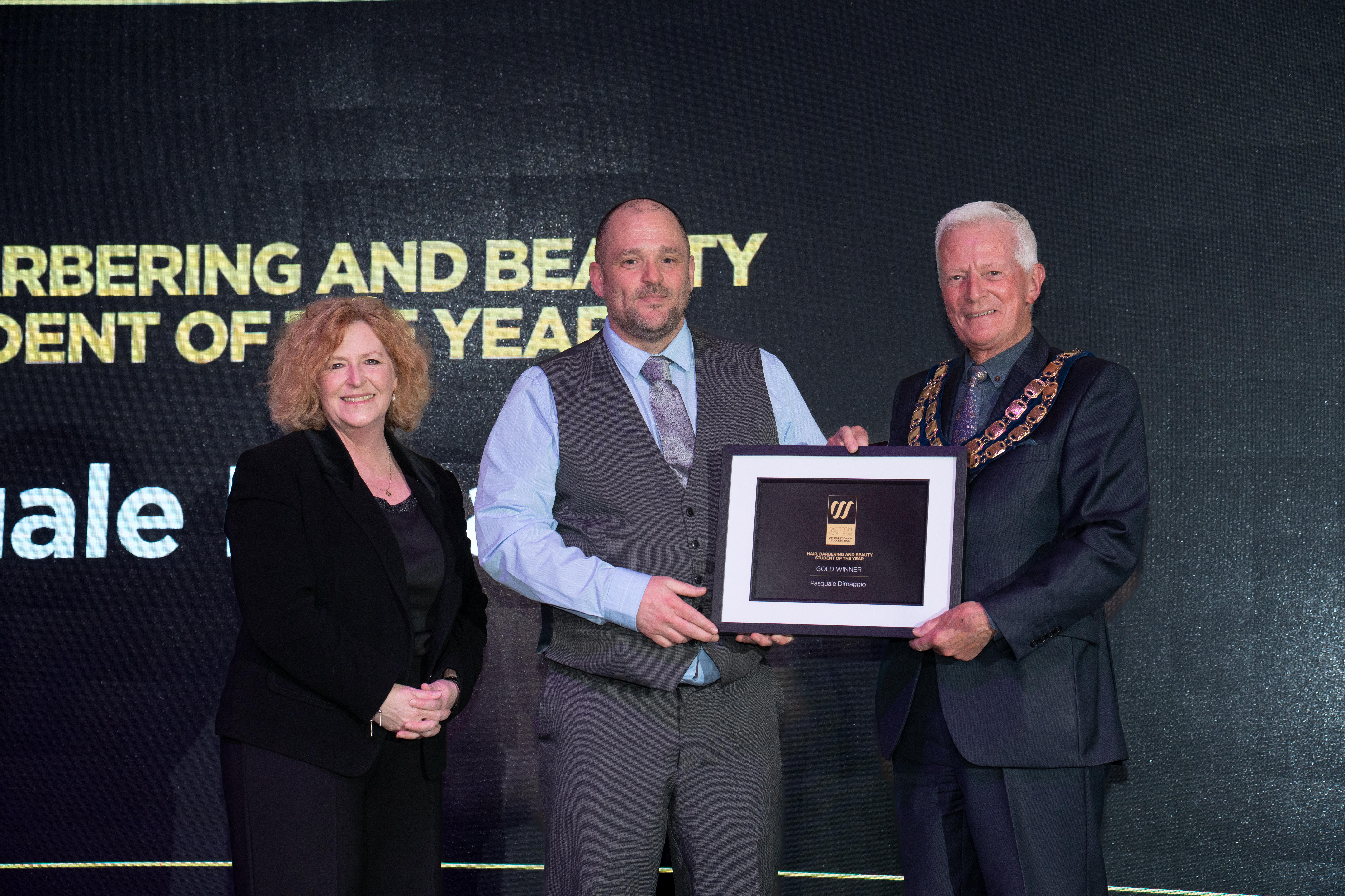 My Career Change From Sales to Owning a Barbering Business 