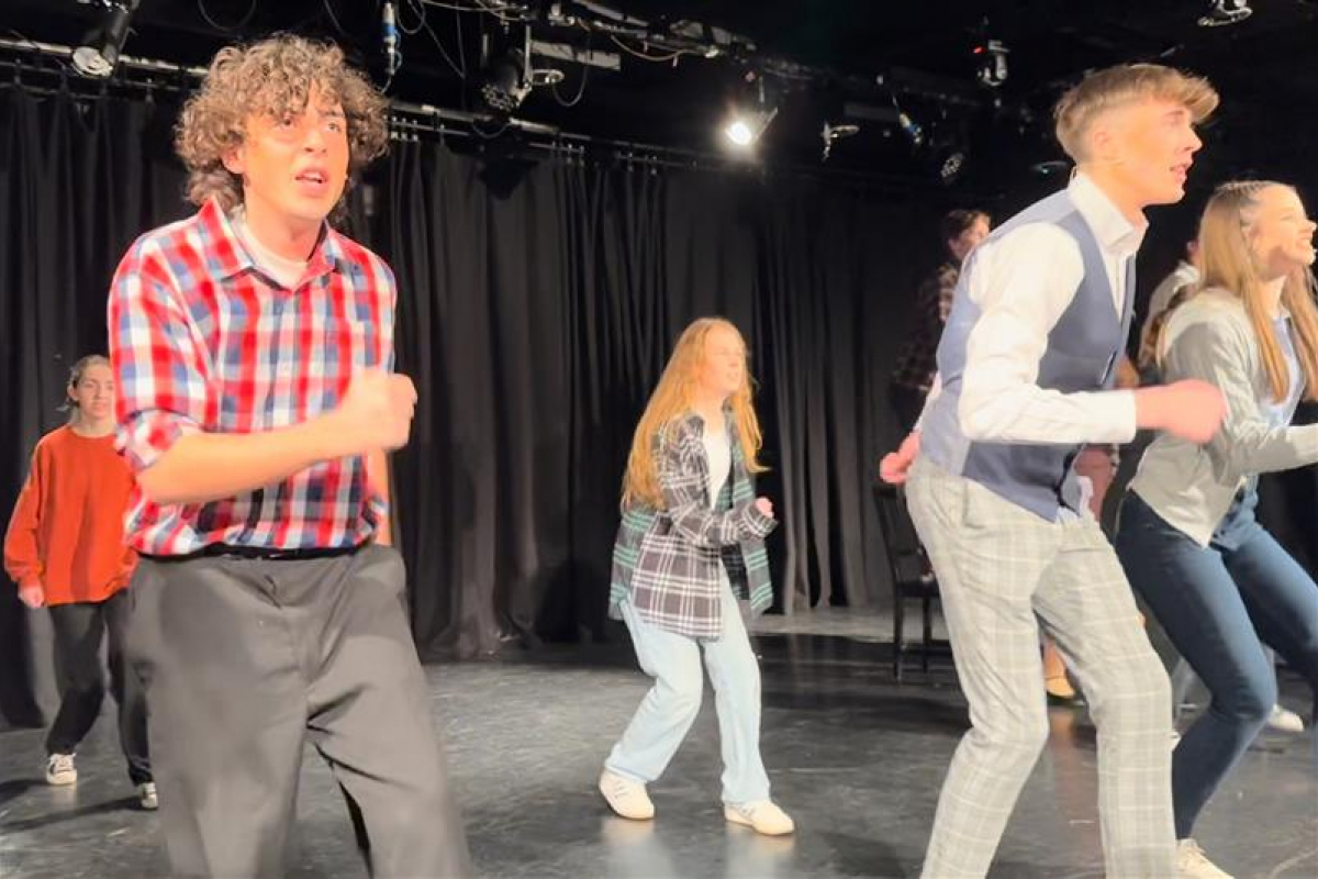 Students performing at Wintertainment Showcase