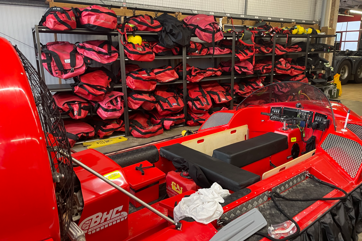 hover craft and all the equipment 