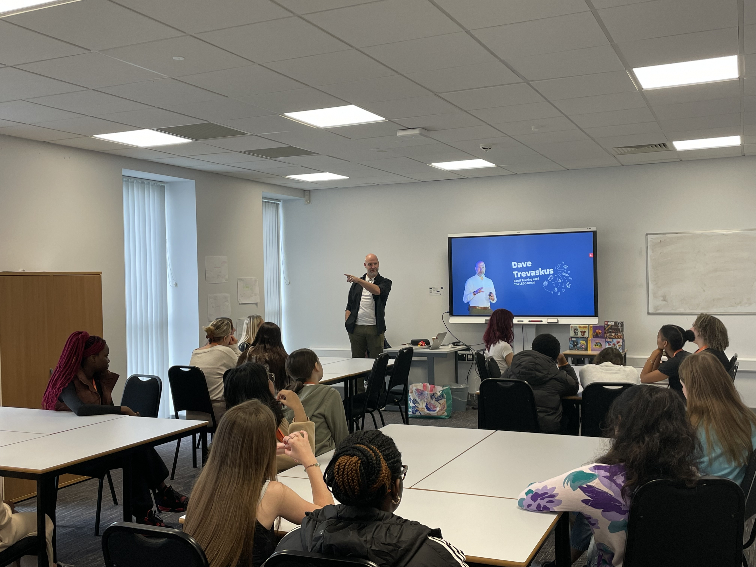 Dave Talking To Learners