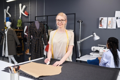 fashion designer designing clothes catwalk how to become an fashion designer jobs career kick start what skills to I need in weston-super-mare